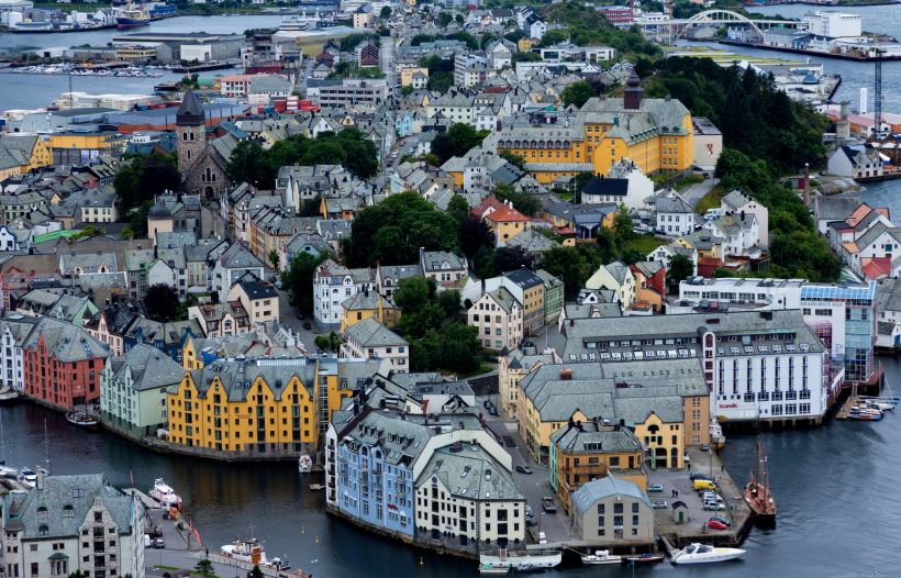tire storage facility Ålesund