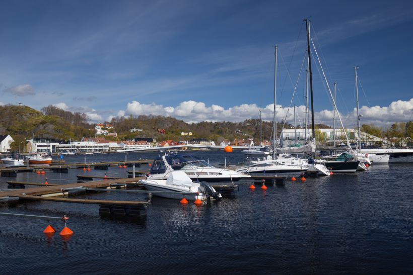 tire storage facility Mandal